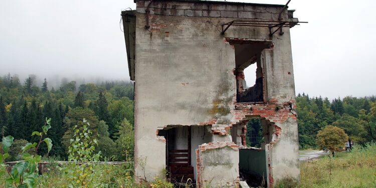Pustostany a podatki. Kto będzie musiał płacić?