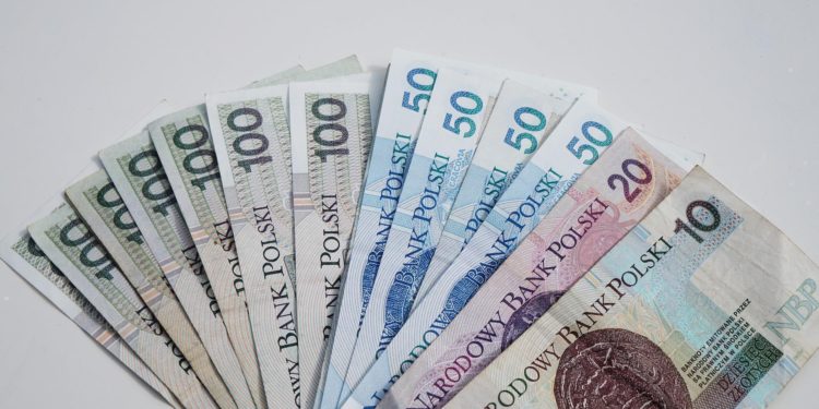 Zmiany w 800 plus! Jest zapowiedź rządu